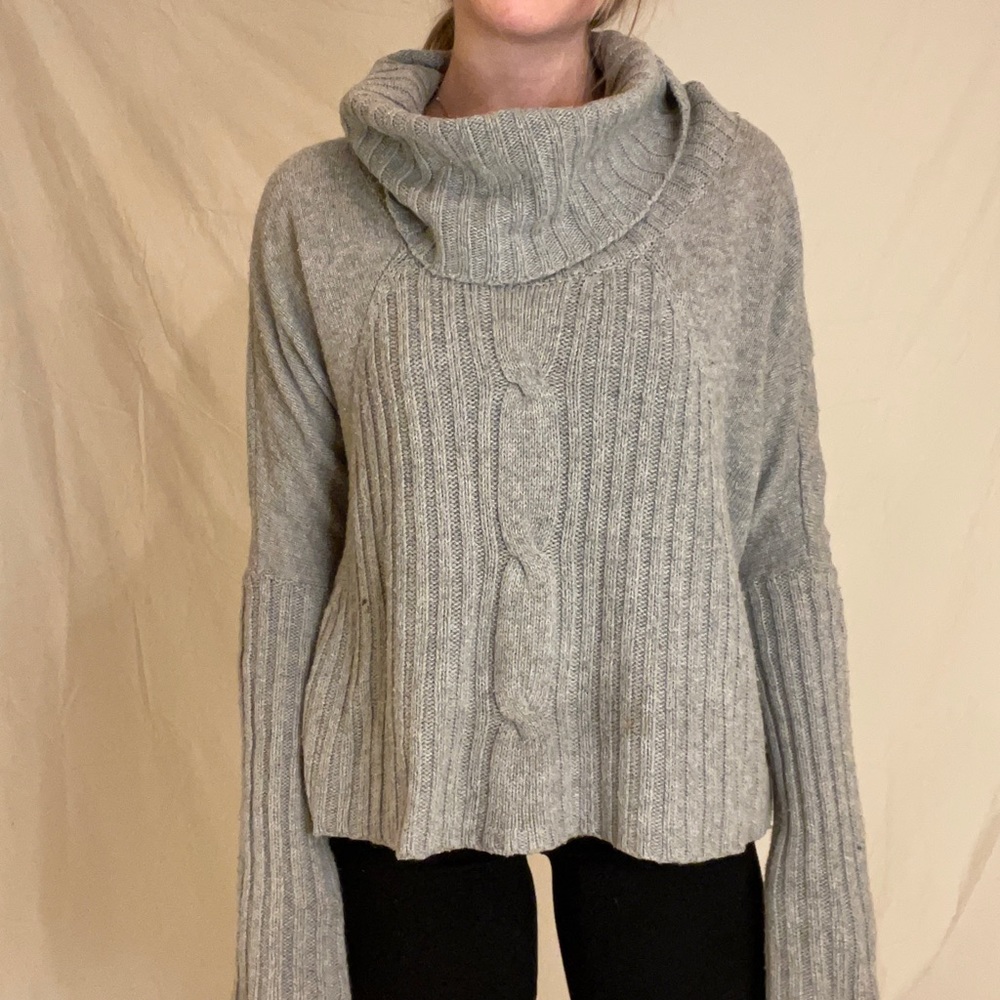 Turtle neck, loose, grey, comfy sweater